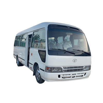 品質  Tourist Bus Used Toyota Coaster Bus with Engine Capacity 4L 工場
