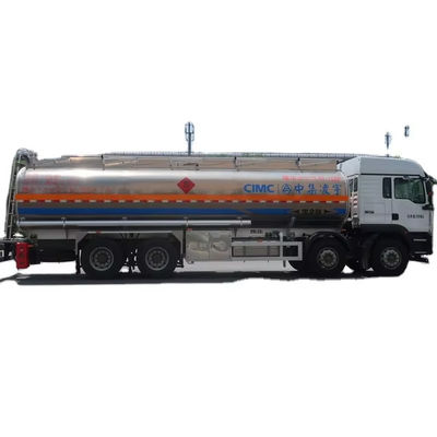 品質  20520kg Rated Load 8*4 30m3 Transport Petrol Diesel Tanker Truck CIMC LINYU 工場