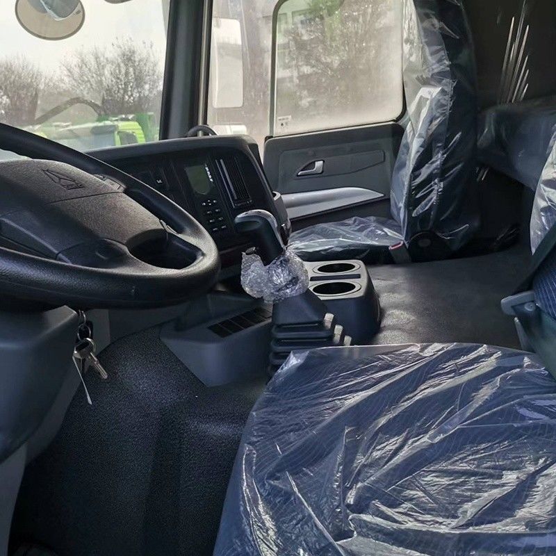 強力な 2023 HOWO 371HP RHD 8X4 ダンプトラック