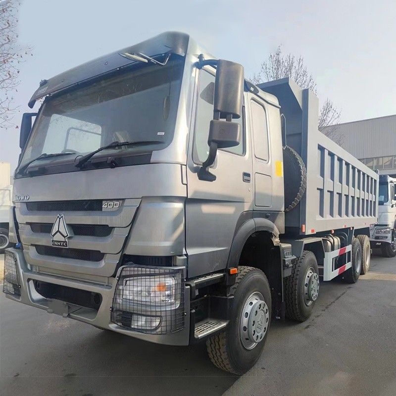 10 前方シフト 2023 シノトラック ホウ 8x4 ティッパートラック 重量エンジンのダンプトラック