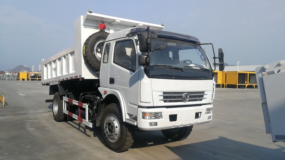 10トンの全輪駆動 4WDティッパートラック ドンフェン 8 前向シフト オフロードダンプトラック