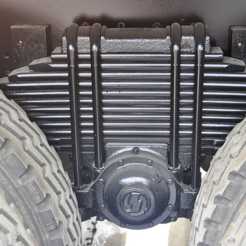 SINOTRUCK 6x4 Howo 380hp 30トンの10輪 ターパーダンプ トラック タッチスクリーンを含む