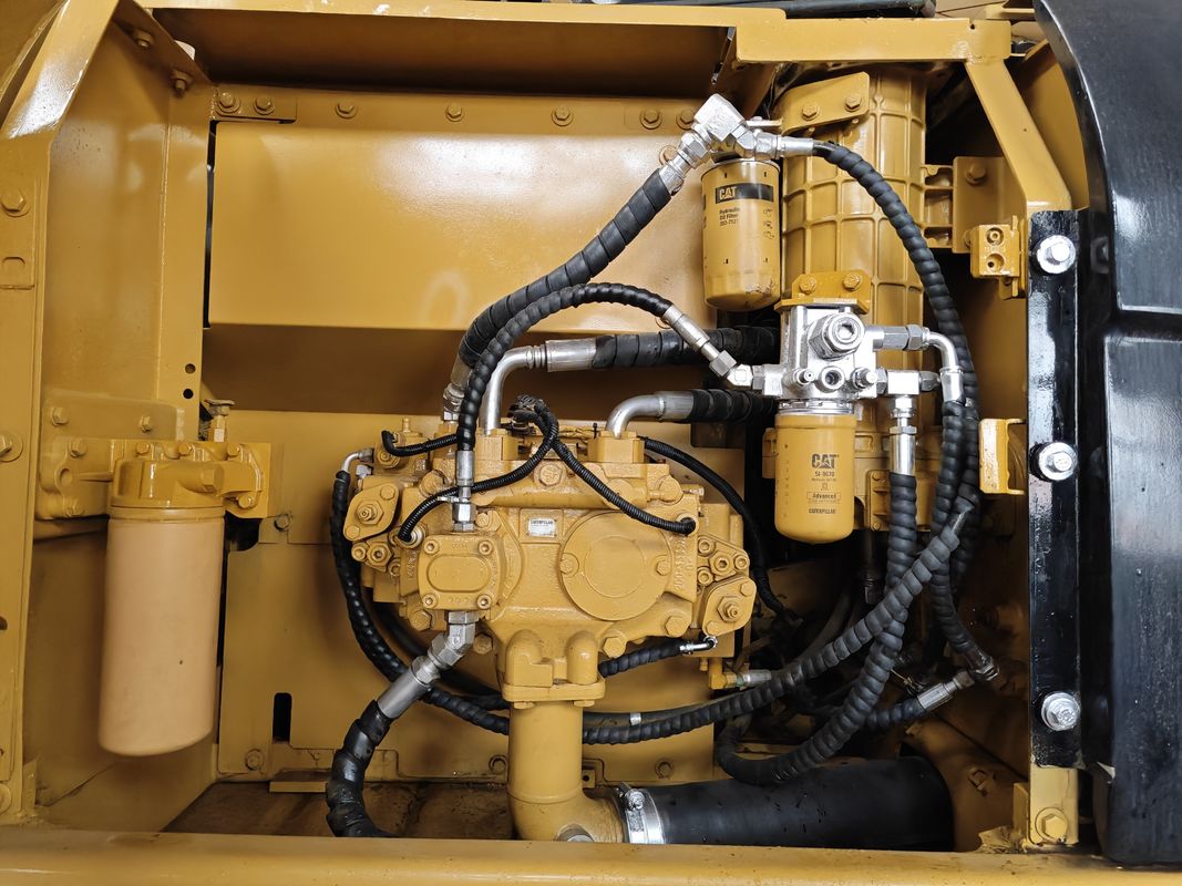 シンプルなメンテナンスと高い性能で手頃な価格で使用された CAT 320d 掘削機