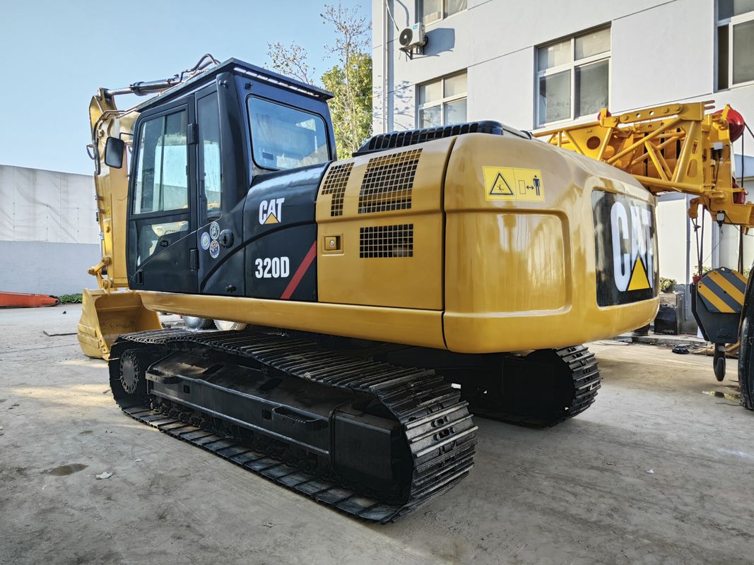 シンプルなメンテナンスと高い性能で手頃な価格で使用された CAT 320d 掘削機