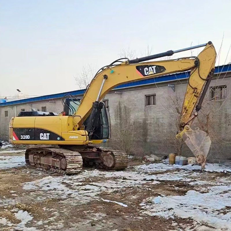 410Lの燃料タンクと20トンのトナージュで,良好な状態のキャット320D2古着掘削機