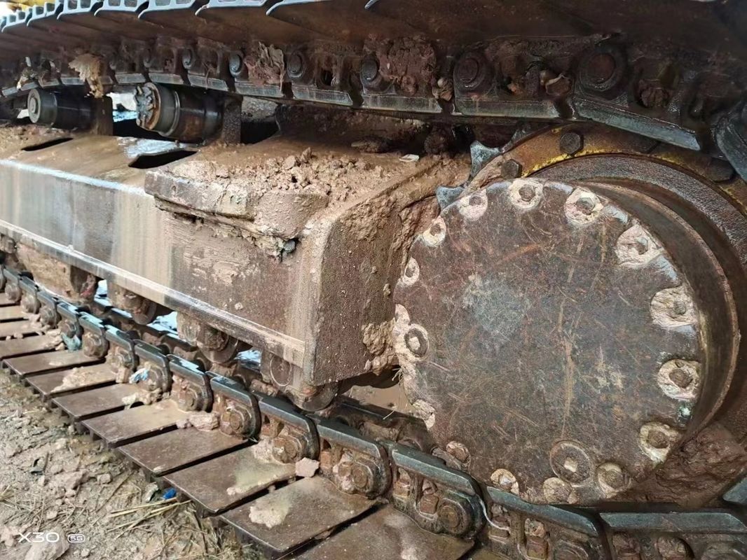 410Lの燃料タンクと20トンのトナージュで,良好な状態のキャット320D2古着掘削機