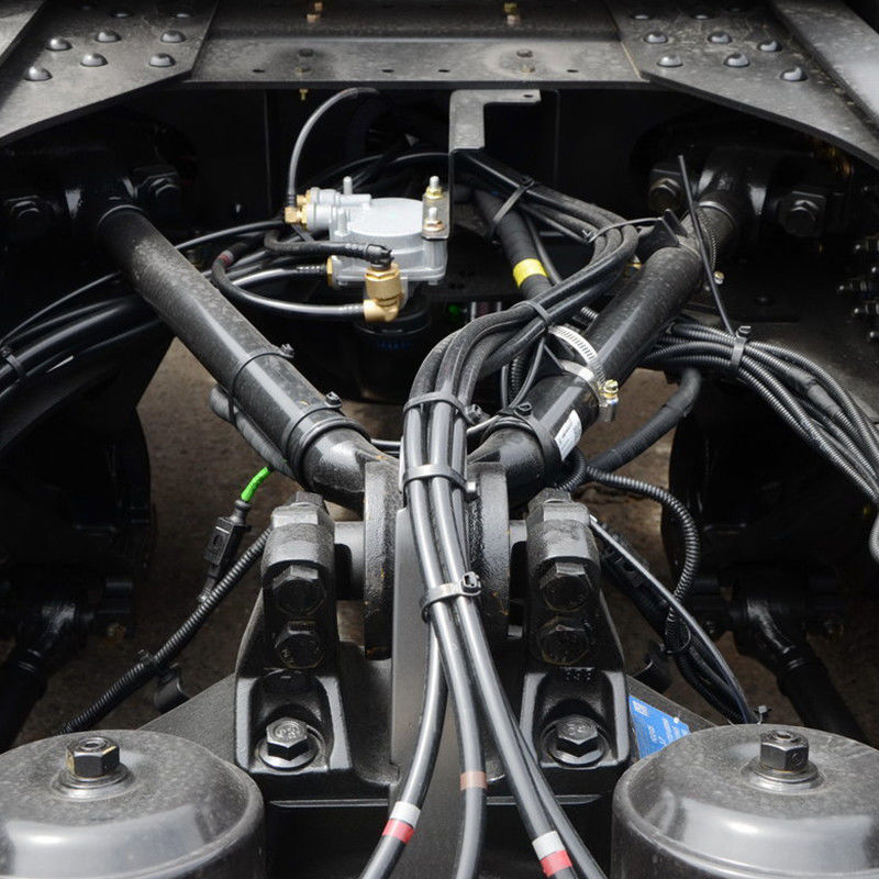 SINOTRUCK X5000シリーズ 6*4 430hp スーパー燃料節約 55 油節約トレーラートラック SINOTRUCK