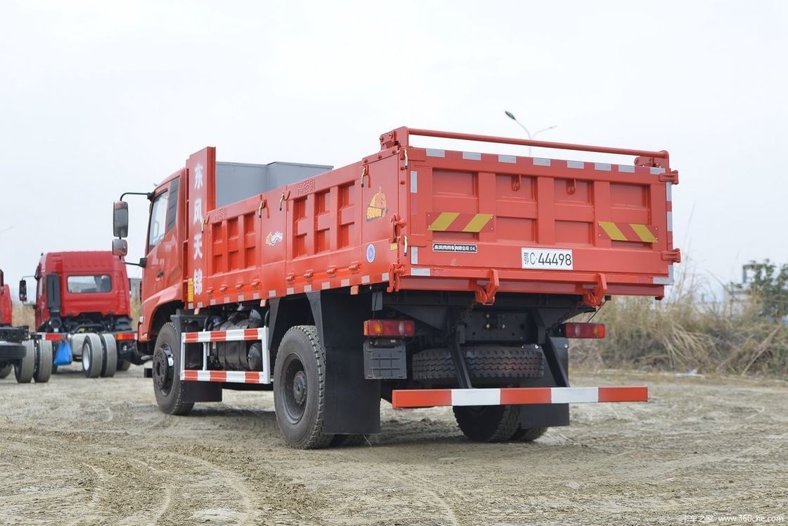 240HP ドンフェンダンプトラック 4x2 左手運転 2人の乗客 建設用に最適