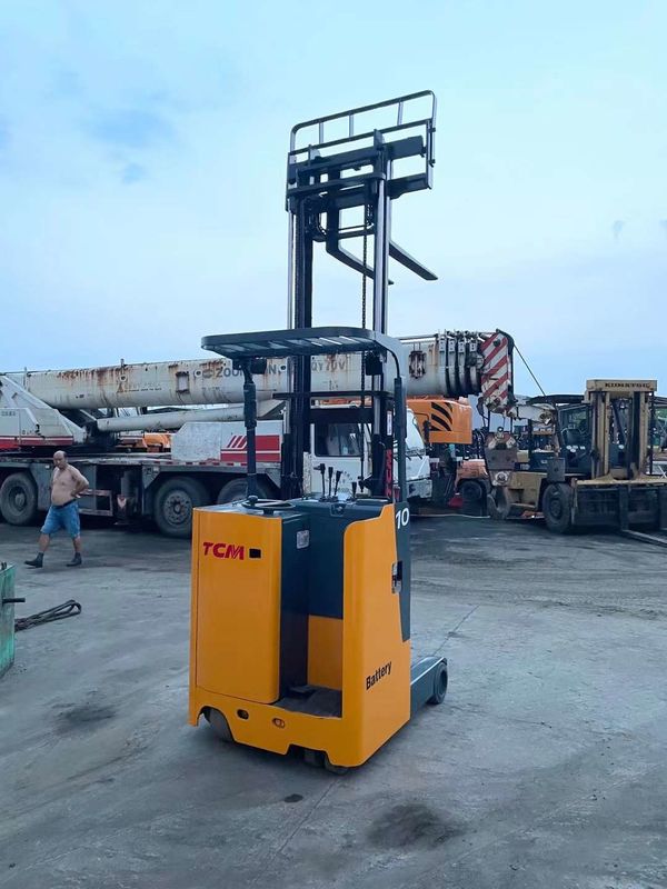 11.9kwドライブモーターパワー 7 トンフォークリフト 500mm 負荷センター距離のためのTCMフォークリフト