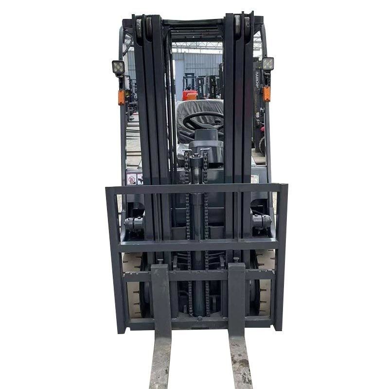 1.5トンのTCM電動フォークリフト 倉庫の材料処理や衣料品店に最適