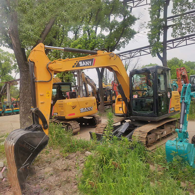 7.5トンのクローラー掘削機 ISUZUエンジンと他の水力ポンプを持つSany SY75C掘削機を使用