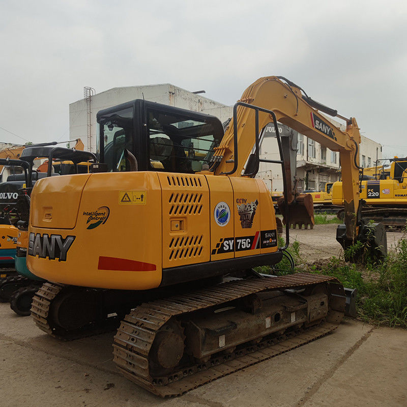 7.5トンのクローラー掘削機 ISUZUエンジンと他の水力ポンプを持つSany SY75C掘削機を使用