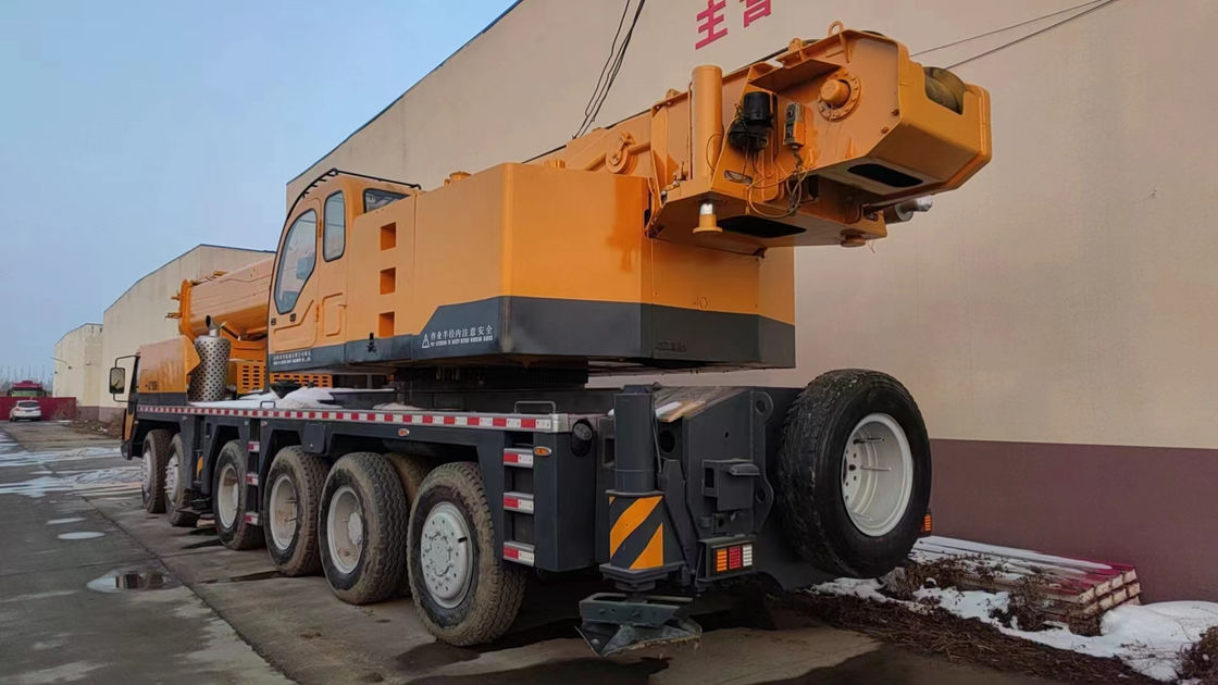 100トンのQY100K 望遠鏡式直立ブームクレーン型の中古用ズームリオントラッククレーン