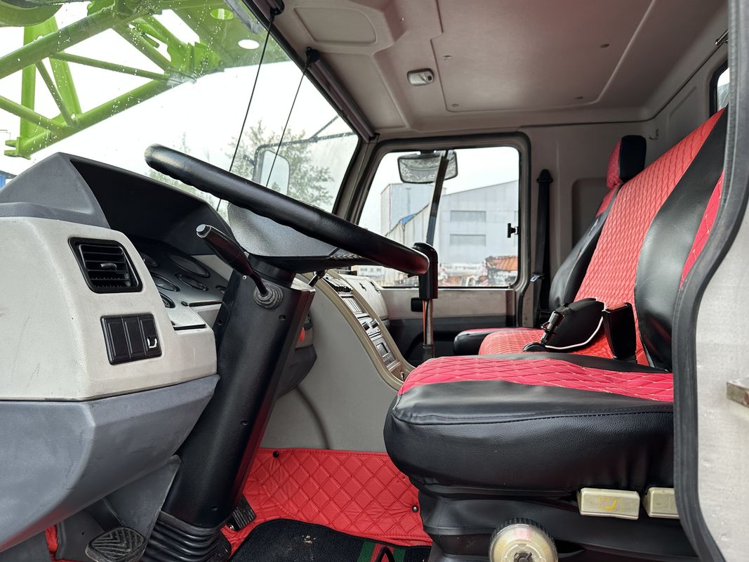 ズームライン ZTC800V 中古 80トンのトラッククレーン 80000KG重量と8気筒ディーゼルエンジン