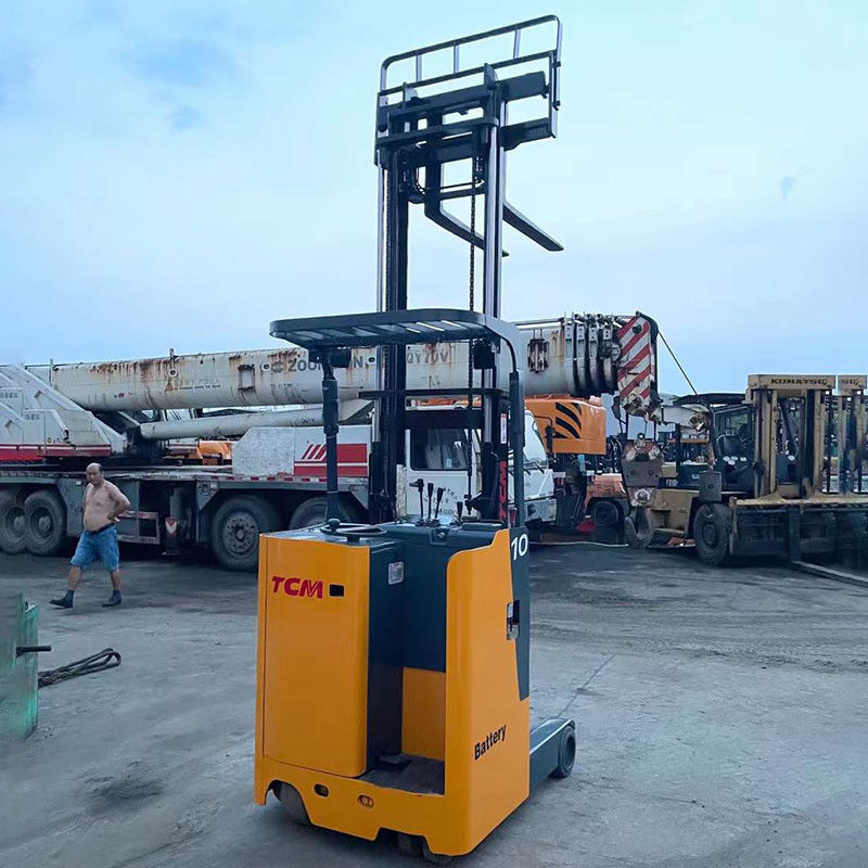1トンの電動フォークリフト 柔軟な操縦能力のTCMリフティング高さ1.6m-3.5m