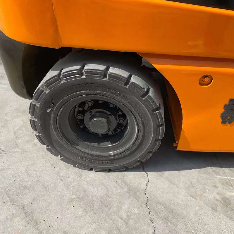 2ドアフレーム 4輪駆動 全地形電気フォークリフト 2.5トン 中古リチウム電池