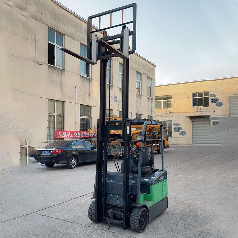 耐久性のあるモントカーガス 電動フォークリフト トラック 3t 負荷容量と3m リフトの高さ
