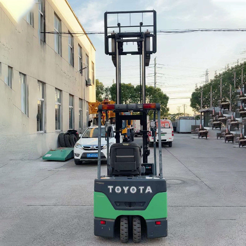 耐久性のあるモントカーガス 電動フォークリフト トラック 3t 負荷容量と3m リフトの高さ