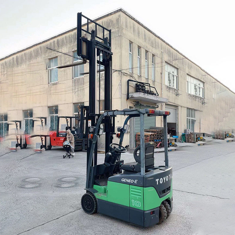 耐久性のあるモントカーガス 電動フォークリフト トラック 3t 負荷容量と3m リフトの高さ