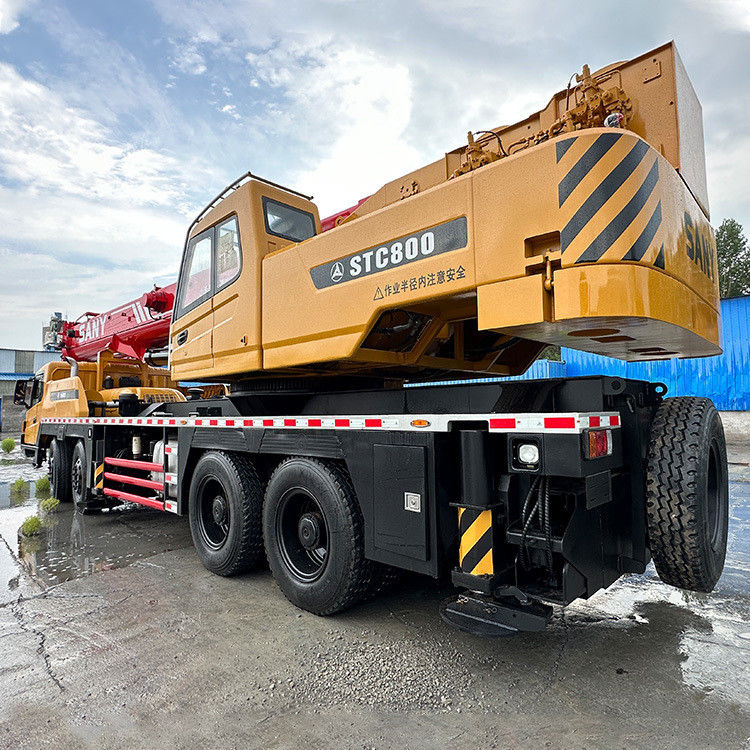 最大持ち上げ容量75トンのSany Heavy 建設作業のための使用移動クレーン