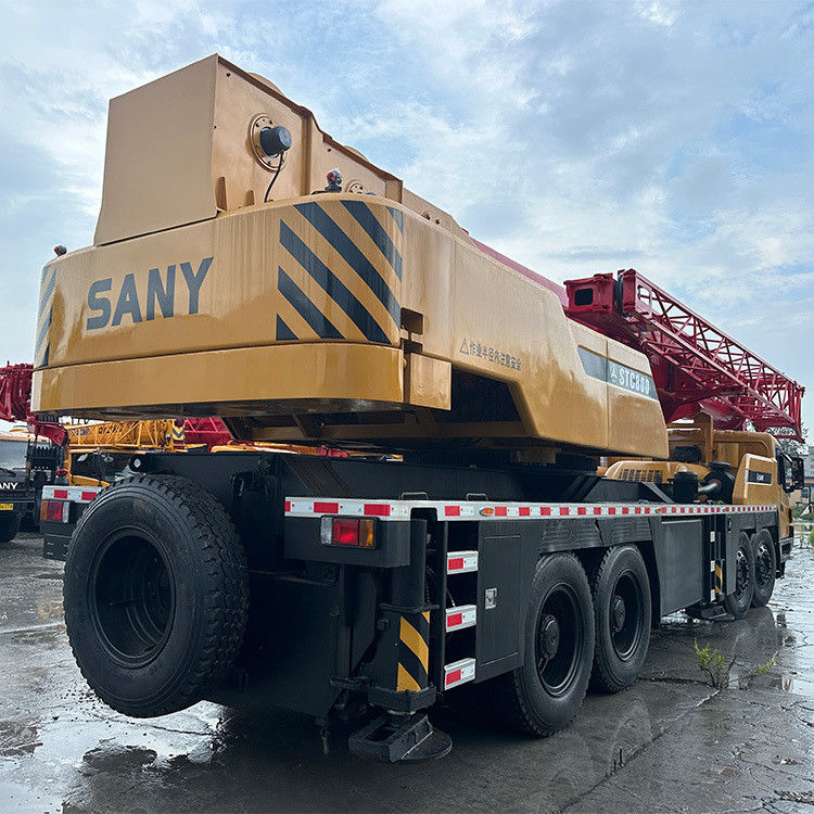 最大持ち上げ容量75トンのSany Heavy 建設作業のための使用移動クレーン