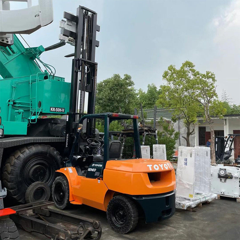 中古 TCM フォークリフト 105 トン 電動 ディーゼル ミニ テレハンドラー 倉庫 材料 処理