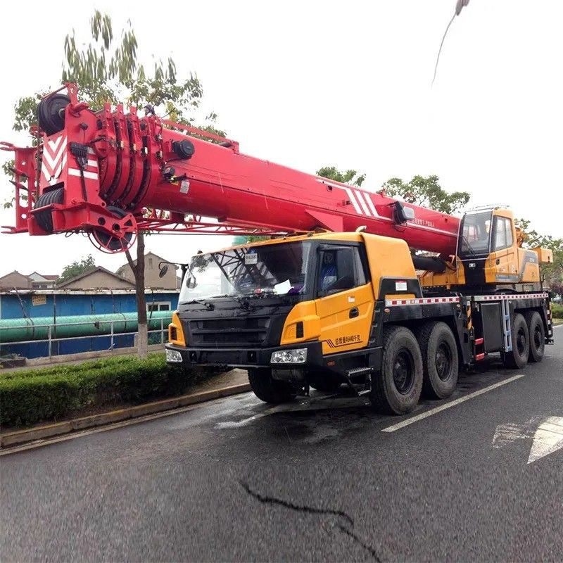 トップ STC1000T 100トン重荷液圧トラッククレーン 最大出力 353/1900kW/rpm