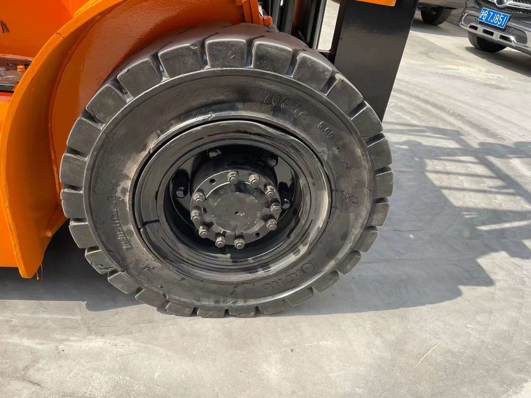 3000kg名乗重量提起 高さ ディーゼルフォークリフト 建材店 販売