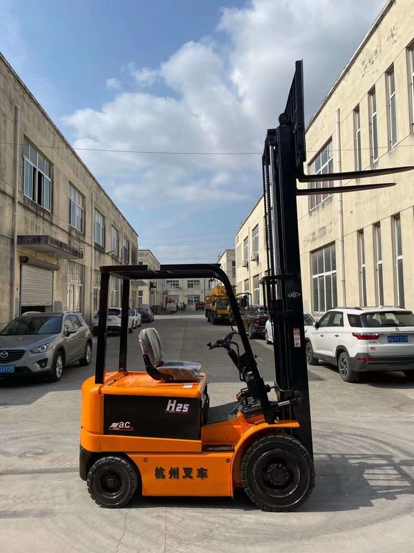 3000kg名乗重量提起 高さ ディーゼルフォークリフト 建材店 販売