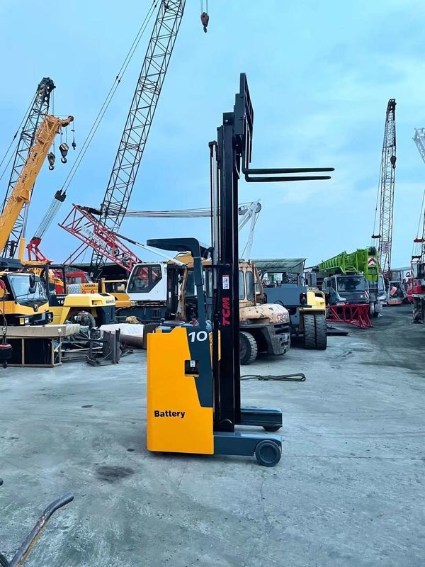 500mm 負荷中心距離 1.5 トンフォークリフト 滑らかで安全な材料処理