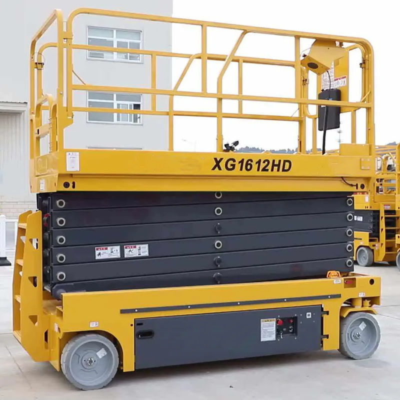 4輪駆動 12m 水力移動電気シザリ リフトプラットフォーム 電機