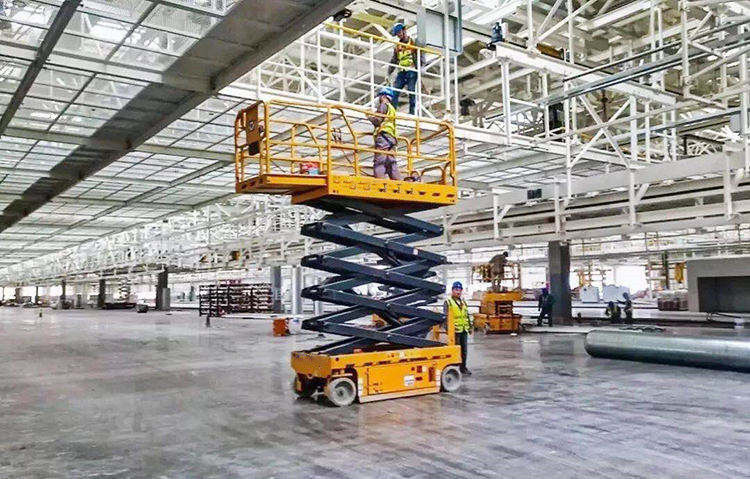 4輪駆動 12m 水力移動電気シザリ リフトプラットフォーム 電機