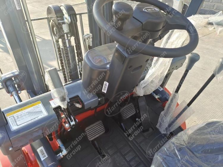 サービス後 ビデオ 技術サポート ヘリ 3 トン 使用済みフォークリフト ディーゼルフォーク 長さ 1070mm