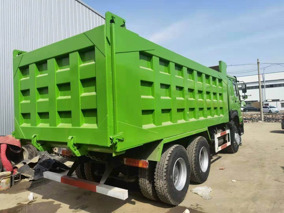 中古シノトラック 6x4 371hp 30tons ホウ・ティッパー・ダンプトラック