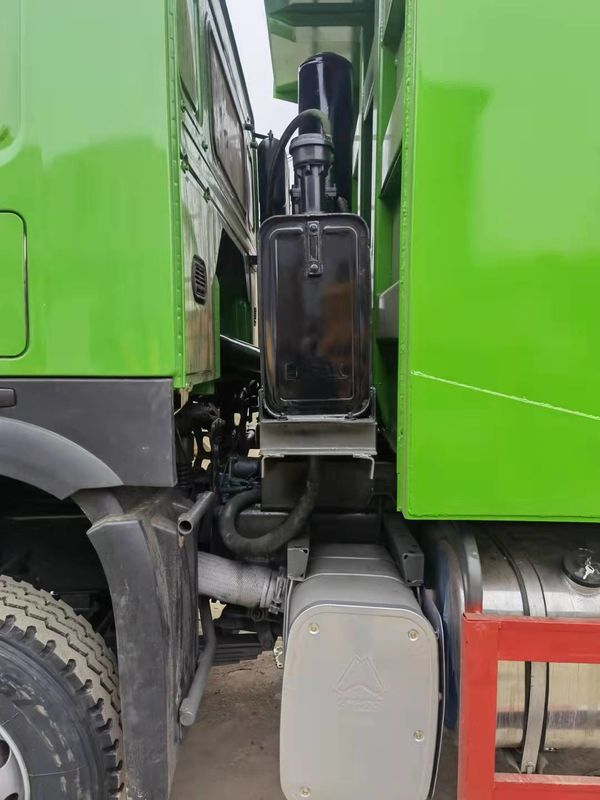 中古シノトラック 6x4 371hp 30tons ホウ・ティッパー・ダンプトラック