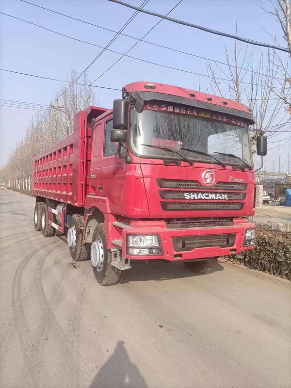Shacman F3000 8x4 トンパー トラック 貨物タンク 7600 X 2300 X 1500 mm サイズ