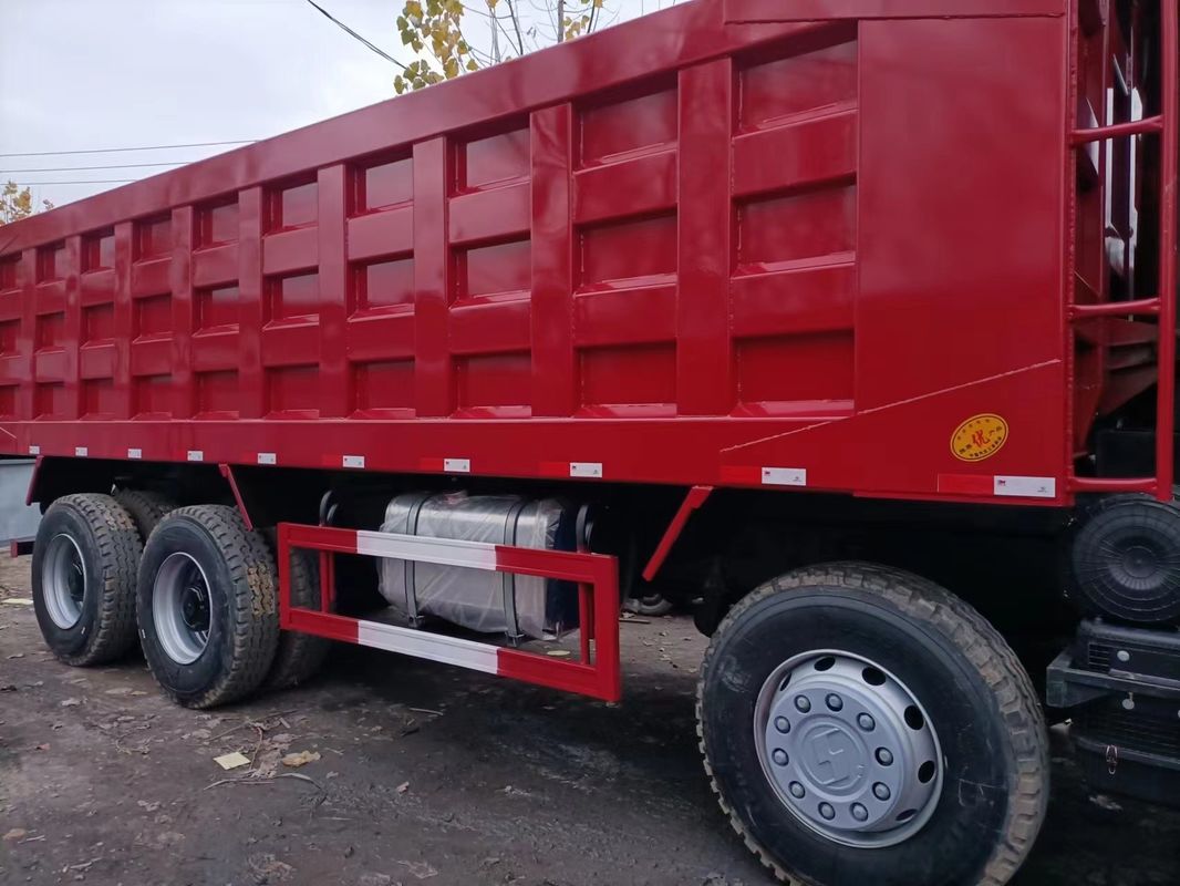 Shacman F3000 8x4 トンパー トラック 貨物タンク 7600 X 2300 X 1500 mm サイズ