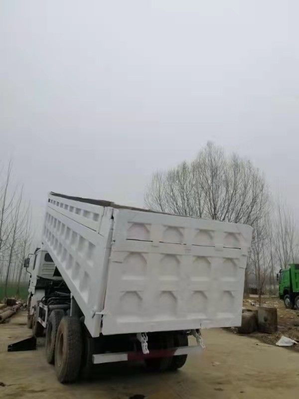 39000kg 制限重量 Shacman F3000 8x4 トンパー トラック ダンプ トラック 6.2-8m 貨物タンク 長さ