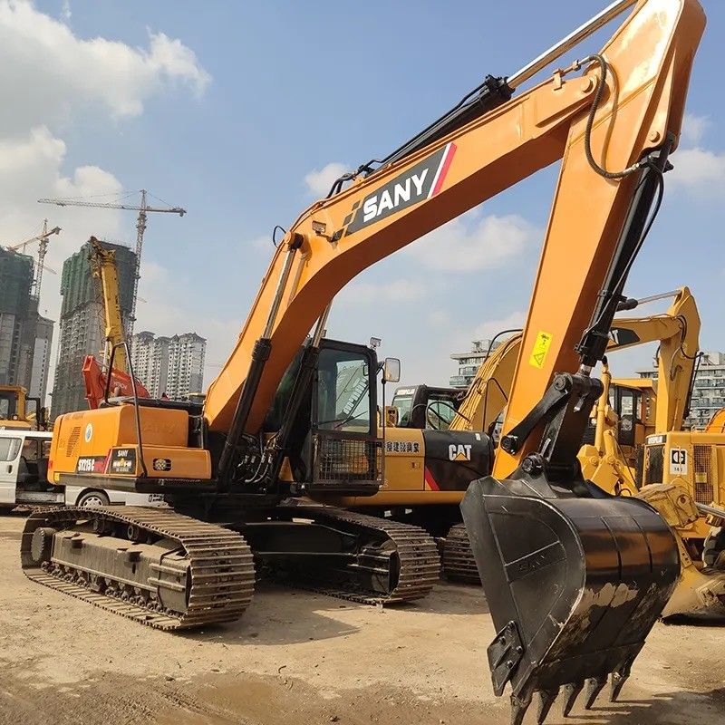 Sany SY215c 580/1600N.m 最大トルクと1.1m3 バケット容量