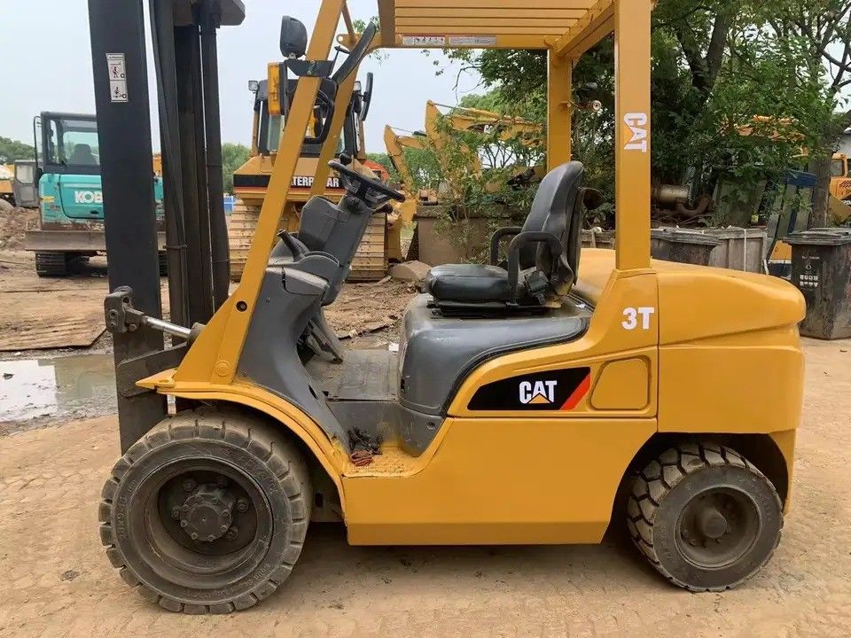 中古3トンのリフティングツール CAT FD30 ディーゼルフォークリフト 重作業用に適した