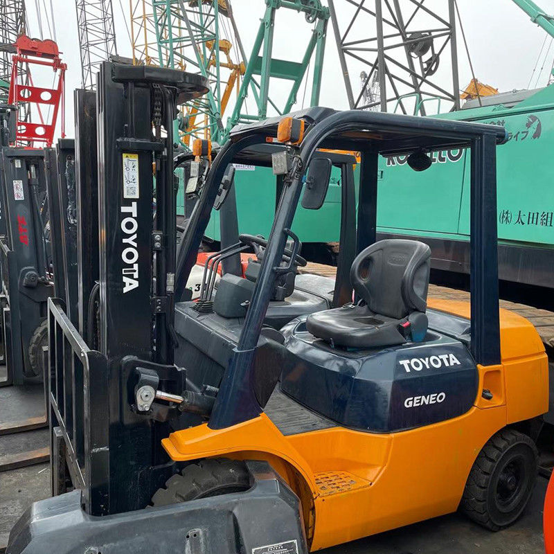 トヨタ用フォークリフト デイゼル用3トンのフォークリフト ドバイ 1.6m-3.5mの高さ