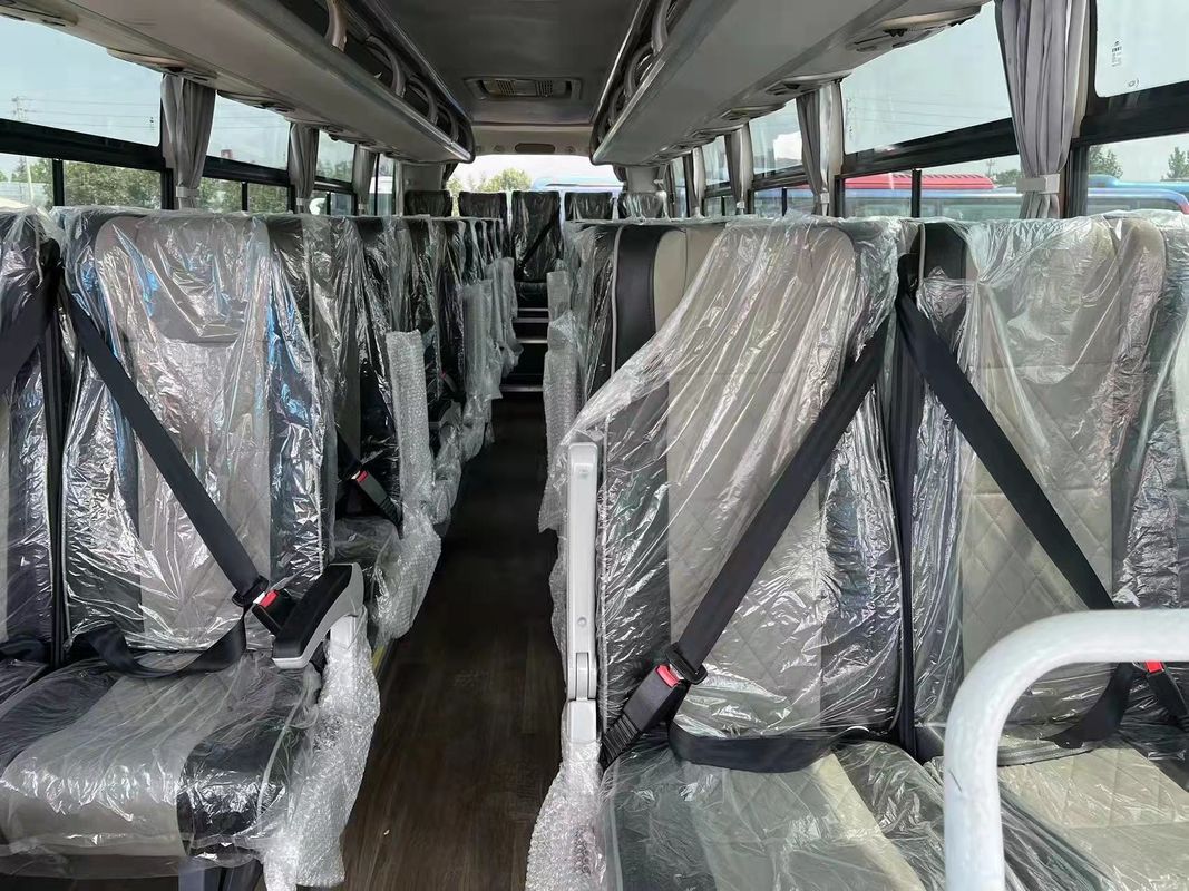 29 席 トヨタ・コースター 良いフィードバック 使用寸法 L x W x H mm 7005x2050x2645 mm