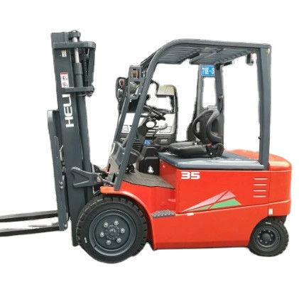 3トンのガソリンフォークリフト 良好な状態で,全体的な寸法 2675 * 1225 * 2105mm