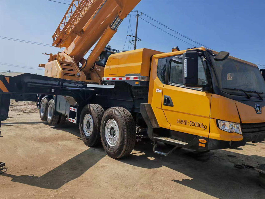 130トンのクレーン XCT130 望遠鏡型クレーン トラック オリジナルカラー 作業時間 2001~2000