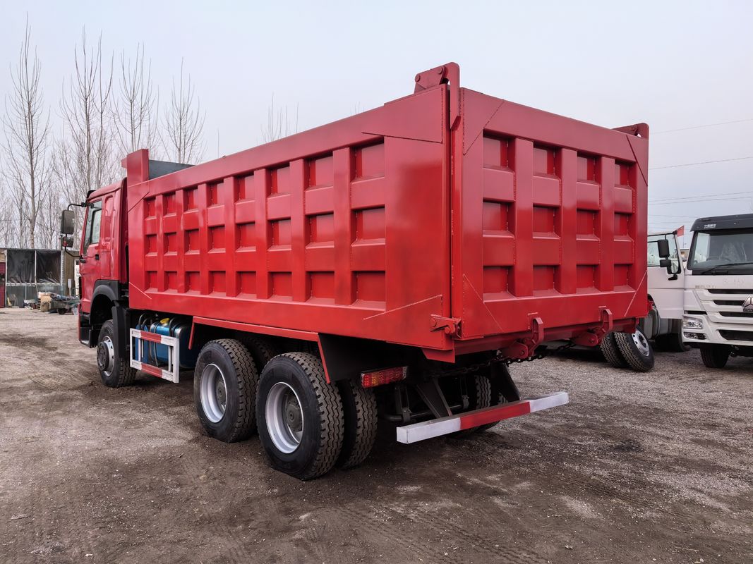 燃料 371HP 中古 ダンプ トラック 25tons Sinotruk HOWO 6*4 建設鉱山用のティッパー トラック