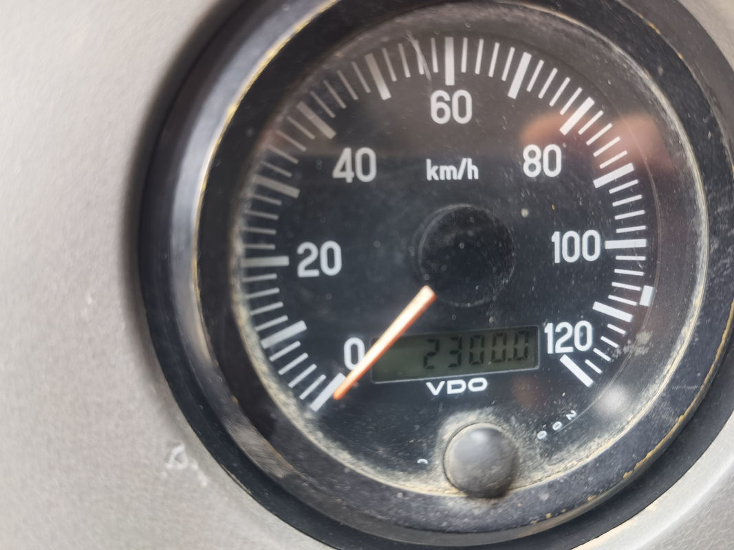 中国 25 トン トラック クレーン 建築産業用 最大 44 のリフティング 負荷