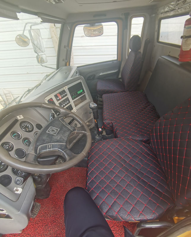 中国 25 トン トラック クレーン 建築産業用 最大 44 のリフティング 負荷