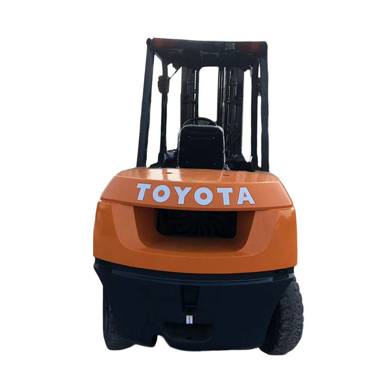 5トンのTOYOTA オリジナル 日本製 中古工房機 中古フォークリフト 3000kg 重量