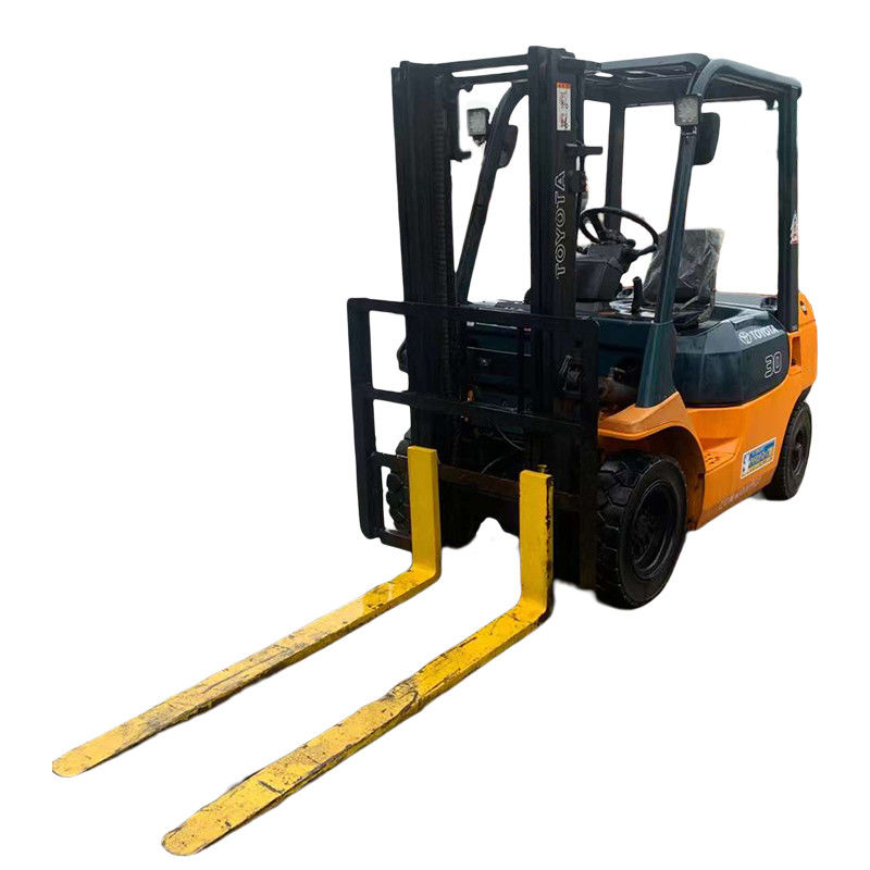 良き状態 3トンのTOYOTA オリジナル 日本製 中古フォークリフト 低労働時間