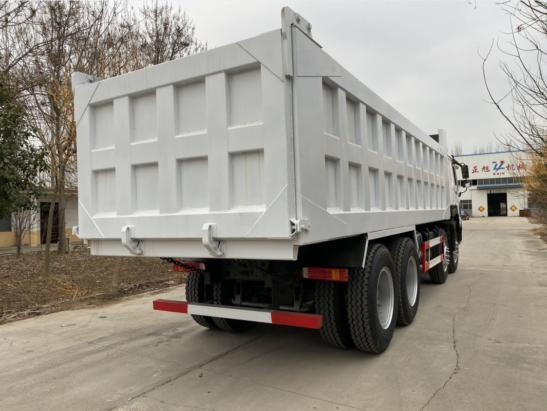 マルチメディアシステム 無 シノトラック HOWO 371HP 建設鉱山用 8*4 の古用ダンプトラック
